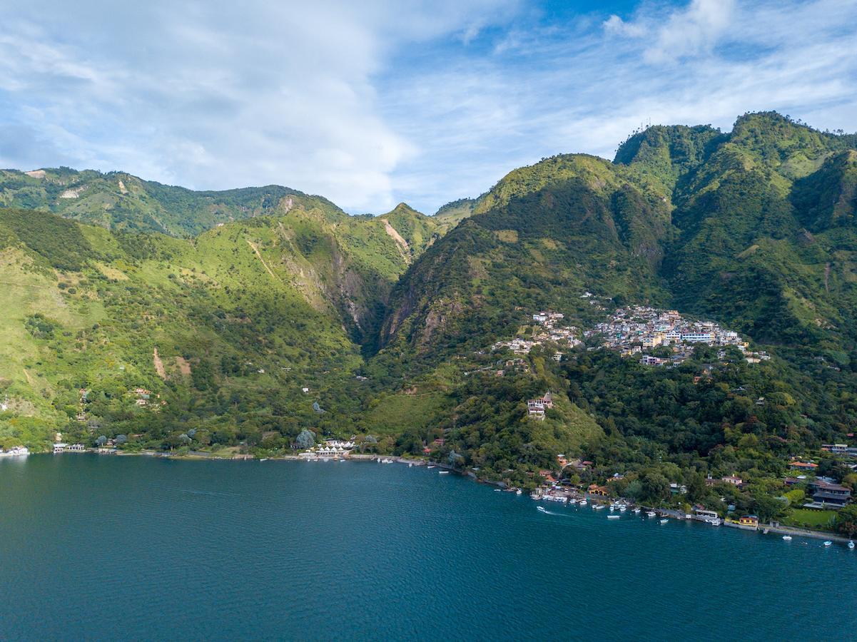 Lake Front Retreat At Los Elementos Santa Cruz La Laguna Luaran gambar
