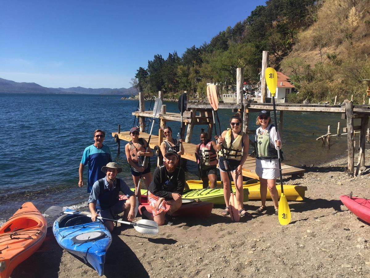 Lake Front Retreat At Los Elementos Santa Cruz La Laguna Luaran gambar